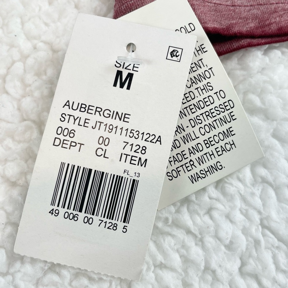 (NWT) DISNEY • Maroon/White Minnie Mouse Long Sleeve Casual Shirt, M - Picture 13 of 14